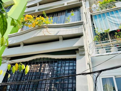 Housing in Nha Be, Vietnam  Housing in Nha Be, Vietnam