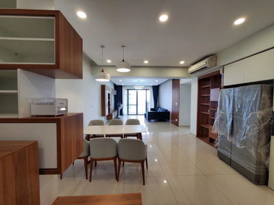 Riverpark Premier, Vietnam  Riverpark Premier, Vietnam