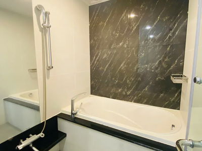 Hiyori Building, Vietnam  Hiyori Building, Vietnam