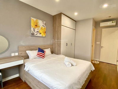 Hoang Minh Giam Street, Vietnam Hoang Minh Giam Street, Vietnam