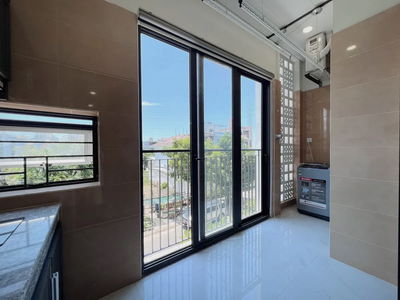 Gehäuse In Da Nang, Vietnam  Gehäuse In Da Nang, Vietnam