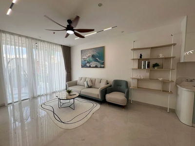 New Monarchy Building, Vietnam  New Monarchy Building, Vietnam