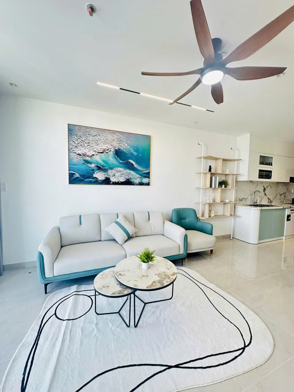 New Monarchy Building, Vietnam New Monarchy Building, Vietnam