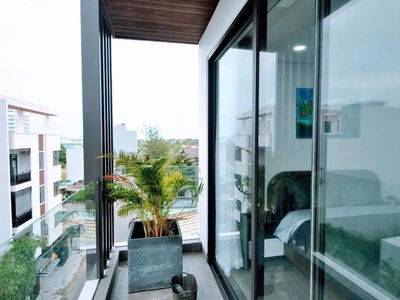 Gehäuse In Da Nang, Vietnam  Gehäuse In Da Nang, Vietnam