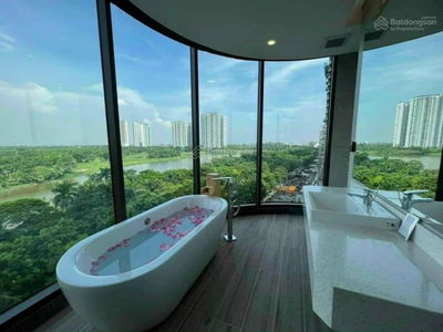 Swan Lake Onsen, Vietnam Swan Lake Onsen, Vietnam