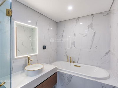 Thang Long Number One, Vietnam Thang Long Number One, Vietnam