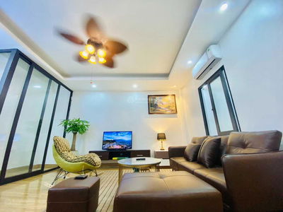 Ho Tung Mau Street, Vietnam Ho Tung Mau Street, Vietnam