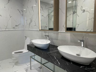 Of The Sun, Vietnam Of The Sun, Vietnam