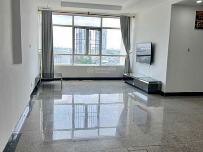 Phu Hoang Anh, Vietnam Phu Hoang Anh, Vietnam