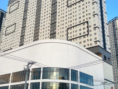 Topaz Elite, Vietnam Topaz Elite, Vietnam