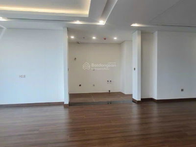 93 Lang Ha, Vietnam 93 Lang Ha, Vietnam