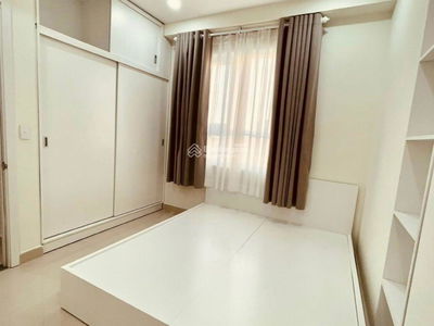 Topaz Elite, Vietnam Topaz Elite, Vietnam