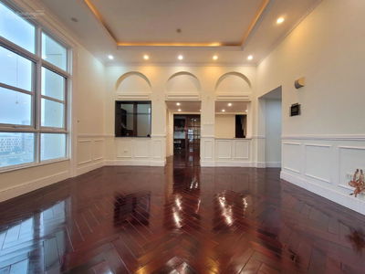 The Manor Project, Vietnam The Manor Project, Vietnam