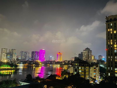 Hoang Cau Skyline, Vietnam Hoang Cau Skyline, Vietnam