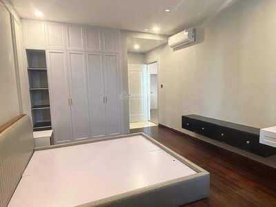 Hoanh Son Complex, Vietnam Hoanh Son Complex, Vietnam