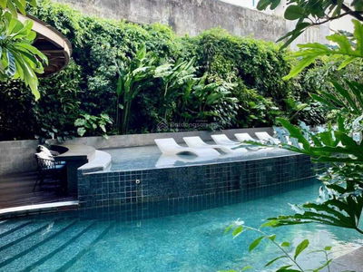 Zenith, Vietnam Zenith, Vietnam