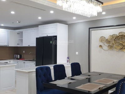 D'. Le Roi Soleil, Vietnam D'. Le Roi Soleil, Vietnam