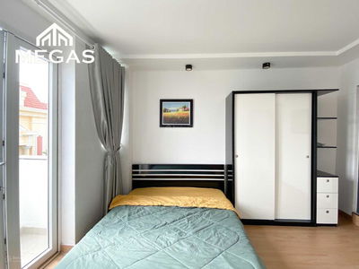 Duong Quang Ham Street, Vietnam Duong Quang Ham Street, Vietnam