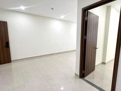 Topaz Elite, Vietnam Topaz Elite, Vietnam