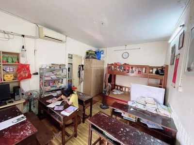 Ton Duc Thang Street, Vietnam Ton Duc Thang Street, Vietnam