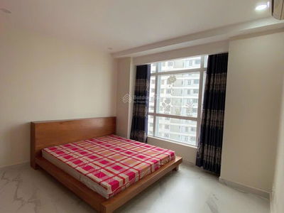 Him Lam Riverside, Vietnam  Him Lam Riverside, Vietnam