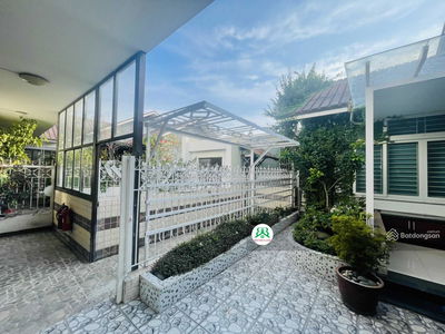 Hoang Dieu Street, Vietnam Hoang Dieu Street, Vietnam