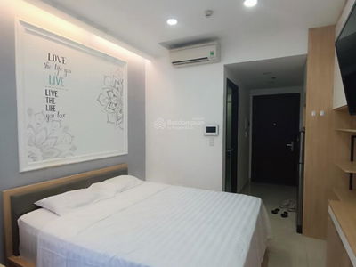 River Gate, Vietnam River Gate, Vietnam