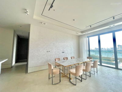 The River Thu Thiem, Vietnam The River Thu Thiem, Vietnam