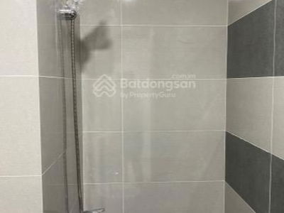 Saigon Avenue, Vietnam Saigon Avenue, Vietnam