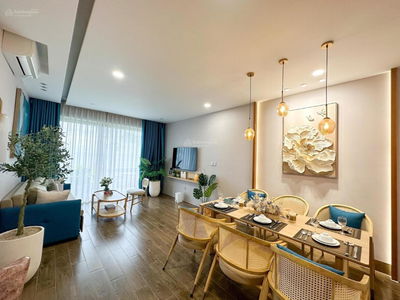 Street 3/2, Vietnam  Street 3/2, Vietnam