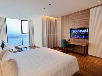 A La Carte Ha Long Bay Project, Vietnam  A La Carte Ha Long Bay Project, Vietnam