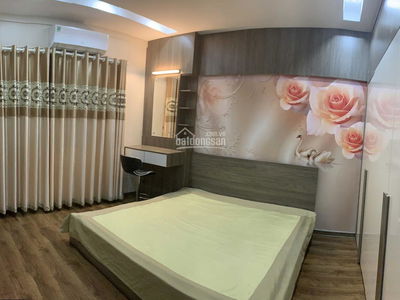 Le Hong Phong Street, Vietnam  Le Hong Phong Street, Vietnam