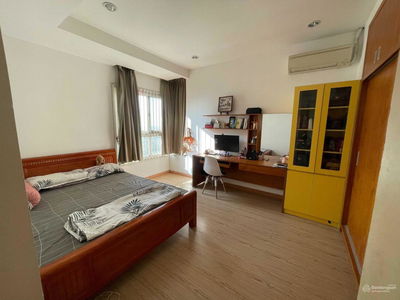 Dragon City, Vietnam  Dragon City, Vietnam