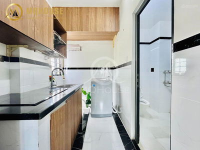 Trung My Tay Street, Vietnam Trung My Tay Street, Vietnam