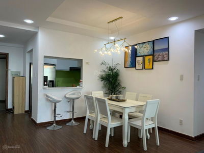 Hoang Anh Thanh Binh, Vietnam Hoang Anh Thanh Binh, Vietnam