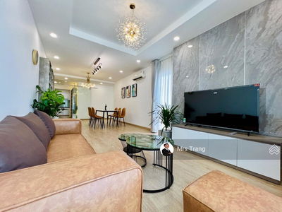 Hoang Anh Thanh Binh, Vietnam Hoang Anh Thanh Binh, Vietnam