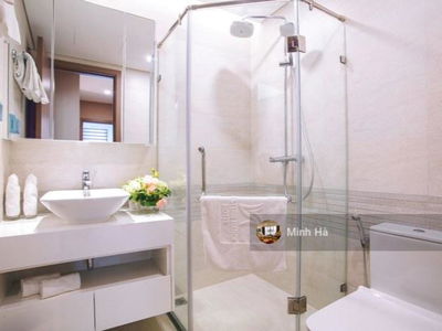 D'. Le Pont D'or - Hoang Cau, Vietnam D'. Le Pont D'or - Hoang Cau, Vietnam