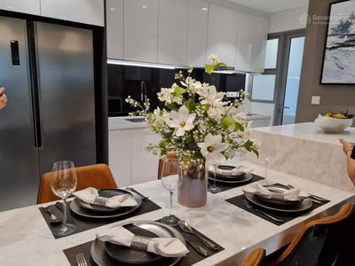 Celesta laughed, Vietnam Celesta laughed, Vietnam