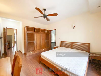 Tu Hoa Street, Vietnam  Tu Hoa Street, Vietnam