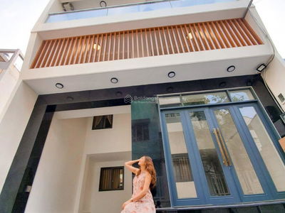 Nguyen Van Dau Street, Vietnam Nguyen Van Dau Street, Vietnam