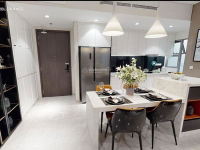 Celesta laughed, Vietnam Celesta laughed, Vietnam