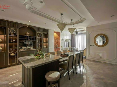 The Peak, Vietnam  The Peak, Vietnam