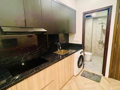 Hoang Cau Street, Vietnam  Hoang Cau Street, Vietnam