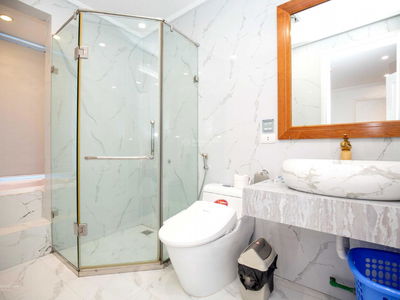 Kim Ma Street, Vietnam  Kim Ma Street, Vietnam