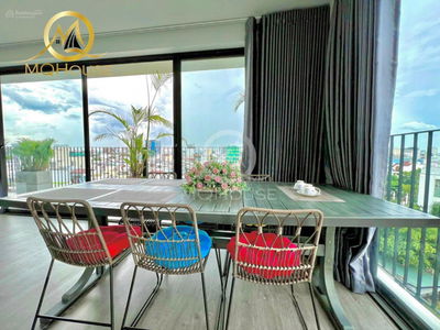 Bach Dang Street, Vietnam Bach Dang Street, Vietnam