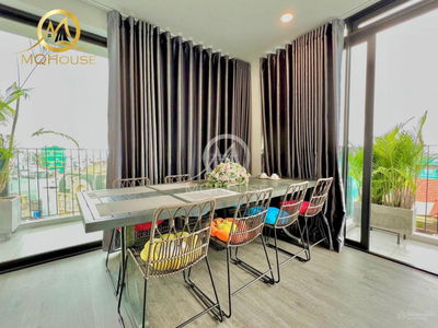 Bach Dang Street, Vietnam Bach Dang Street, Vietnam