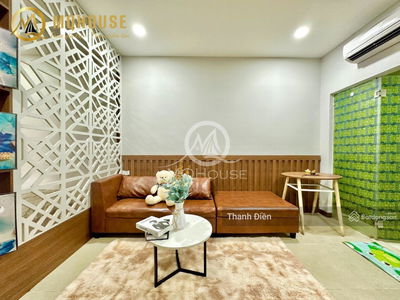 Le Van Sy Street, Vietnam Le Van Sy Street, Vietnam