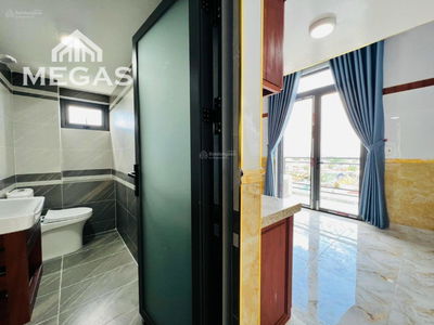 Pham Dang Giang Street, Vietnam Pham Dang Giang Street, Vietnam