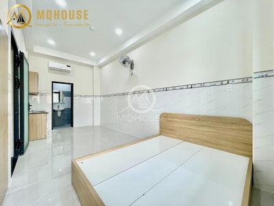 Au Co Street, Vietnam Au Co Street, Vietnam