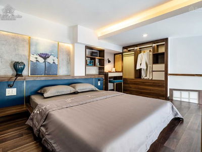 Nguyen Cuu Van Street, Vietnam Nguyen Cuu Van Street, Vietnam